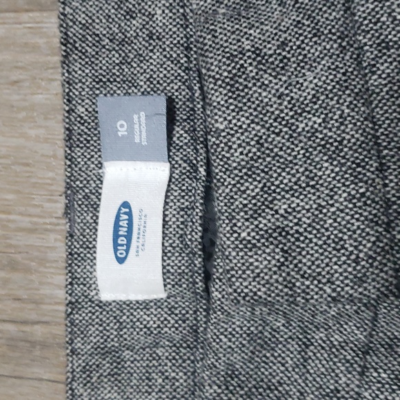 OLD NAVY womans shorts size 10 - Picture 2 of 5